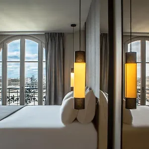 Hotel Flanelles, Parigi