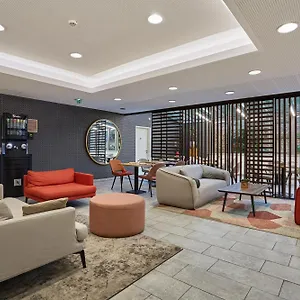 Aparthotel Odalys Montmartre, Parigi